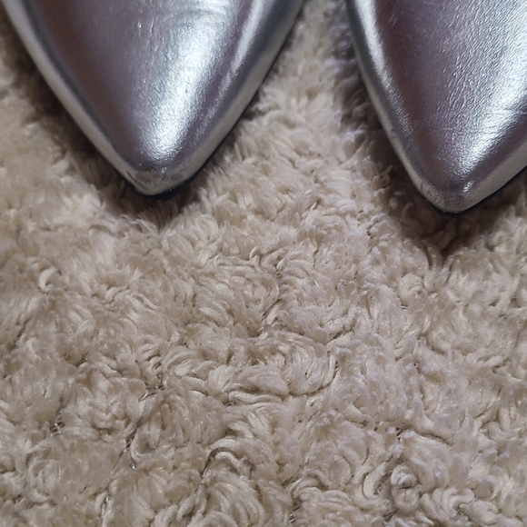 Sam Edelman Silver Pumps - Picture 7 of 7